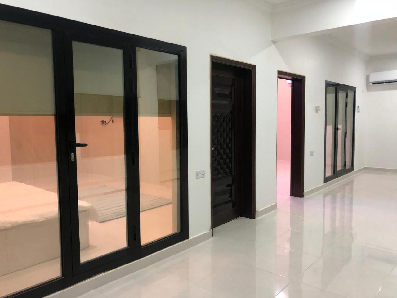 Home X4 Al Wāşil Exteriör bild