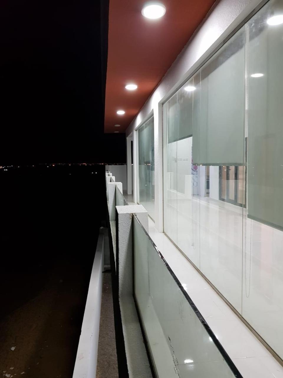 Home X4 Al Wāşil Exteriör bild